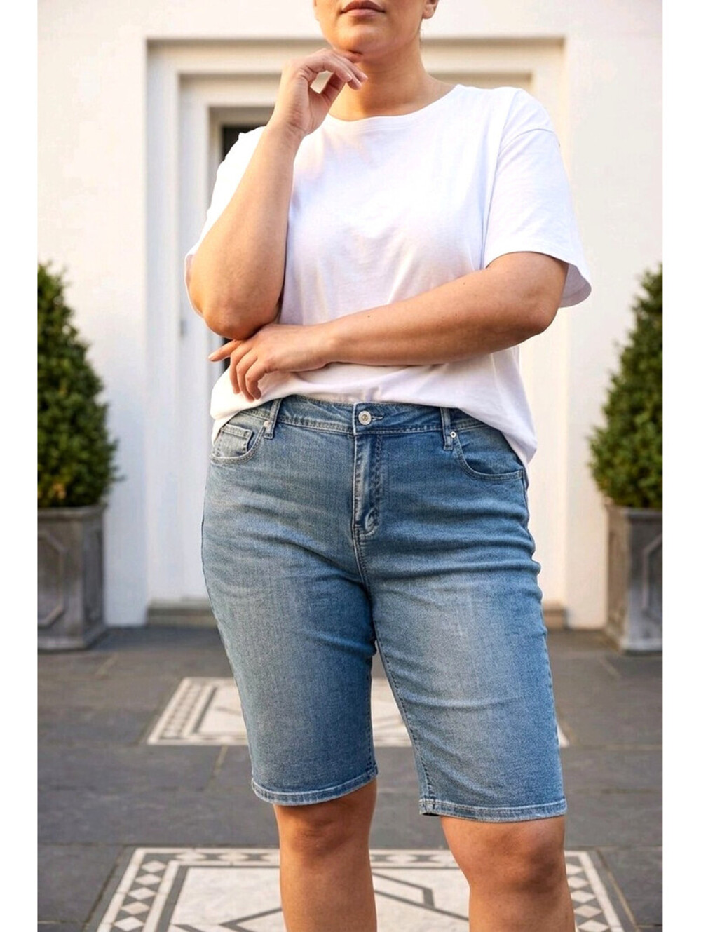Hydraulic Women's Plus Size Embellished Bermuda Shorts